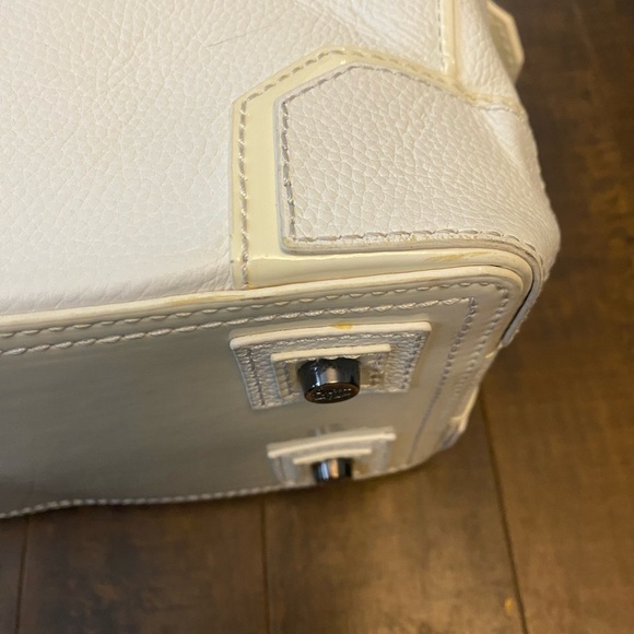 Alice + Olivia Pebbled Cow leather white crossbody satchel - Picture 8 of 13